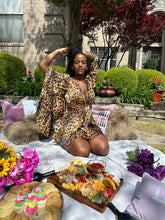 Load image into Gallery viewer, Cheetah Gworlll - Bumble By ColeyB.
